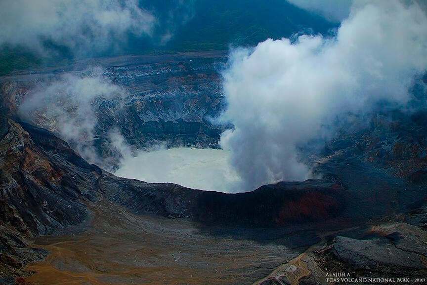 poas volcano national park